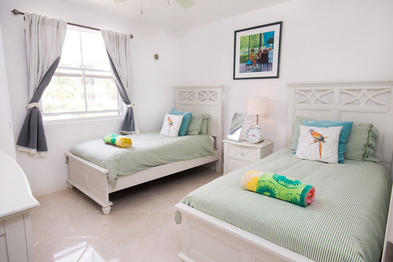 Lantana Resort Barbados By Island Villas Сент-Джеймс Экстерьер фото